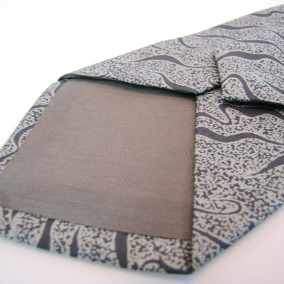 Vtg GIORGIO ARMANI Tie Gray Memphis Modern Wild - Picture 6 of 7